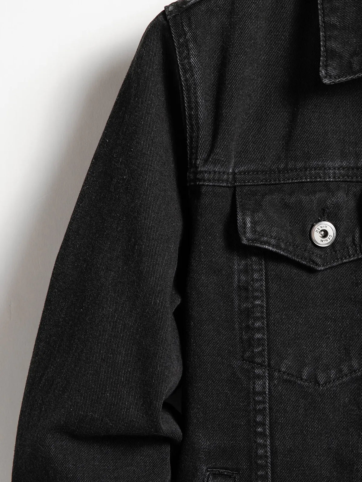 Men's Black Denim Jacket – Classic Casual Fit