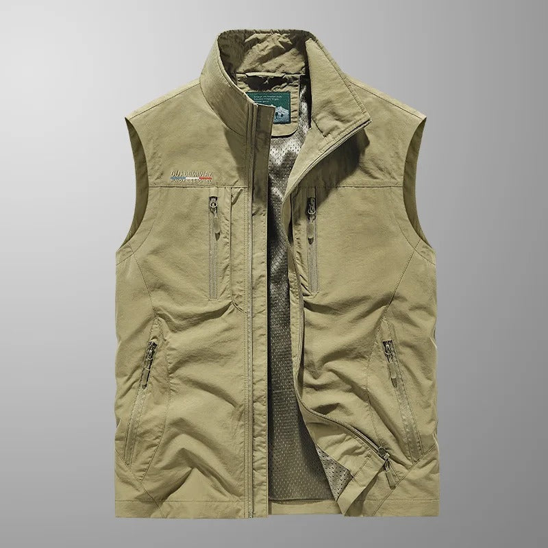 Men's Multi-Pocket Travel Vest – Lightweight & Breathable