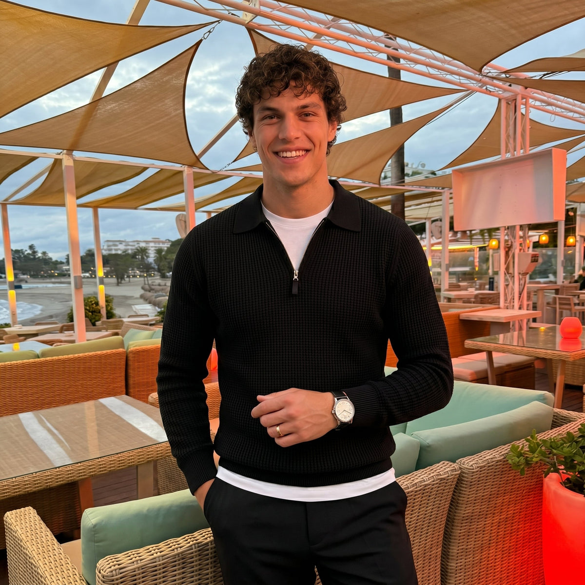 Men's Minimalist Sweater – Relaxed Lightweight Fit