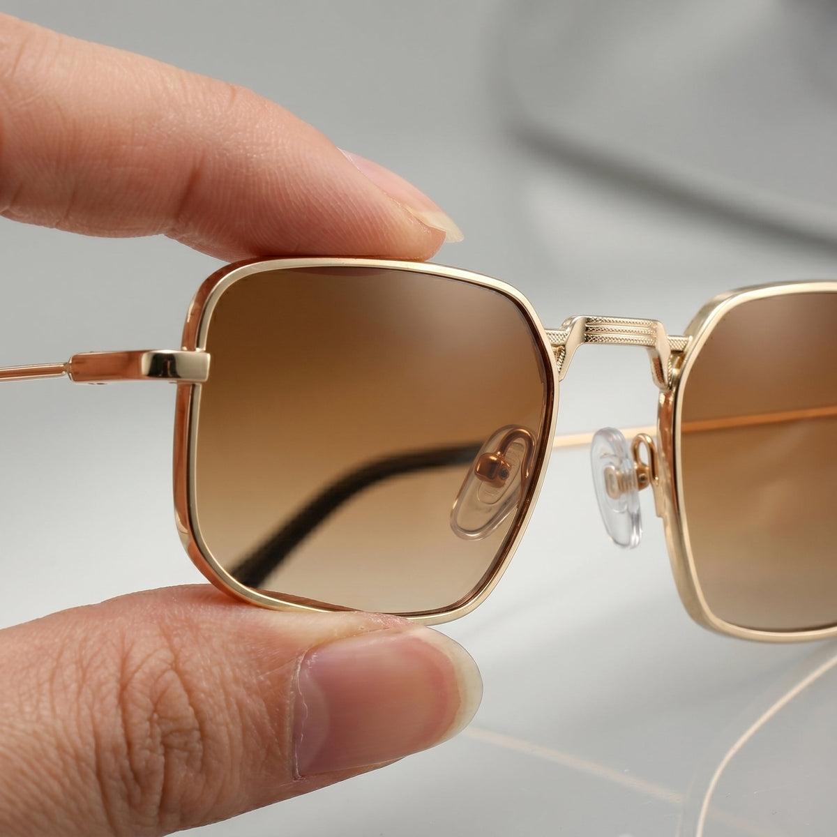 Men's Square Sunglasses – Retro Metal-Finish Design