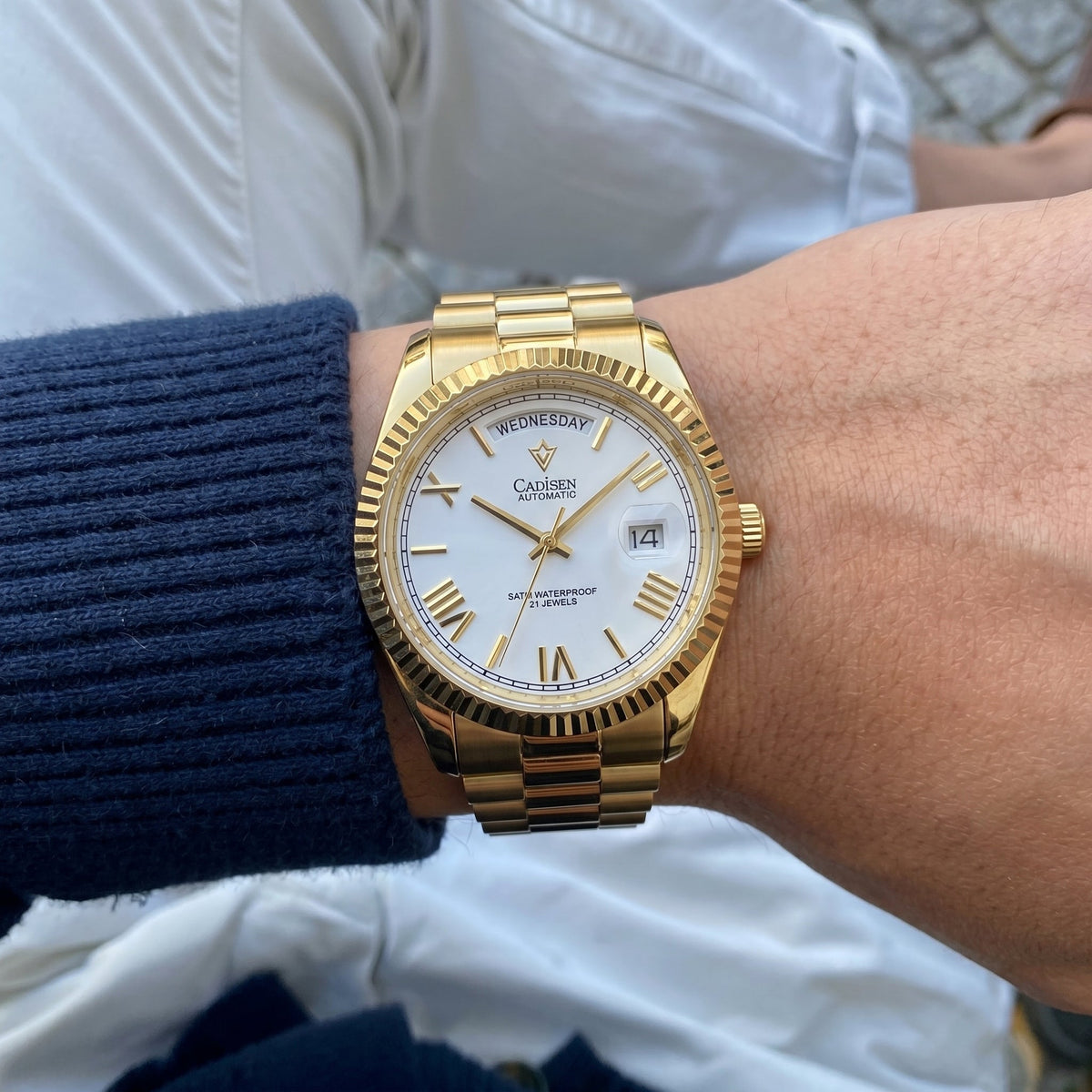 Men's Automatic Watch – Sapphire Crystal & 100 m Water Resistance
